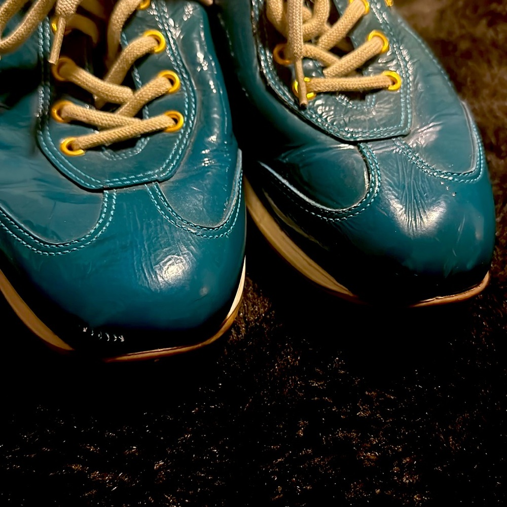 Prada - Picture 12 of 12